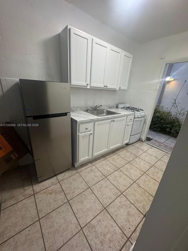 7300 Harding Avenue 6, Miami Beach, FL 33141