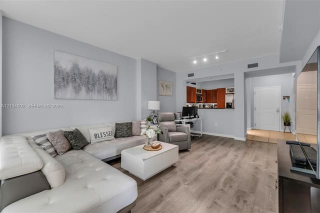 7350 SW 89th Street 803S, Miami, FL 33156