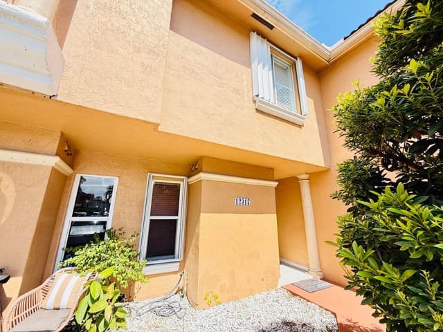 12317 NW 11th Street 1302, Miami, FL 33182