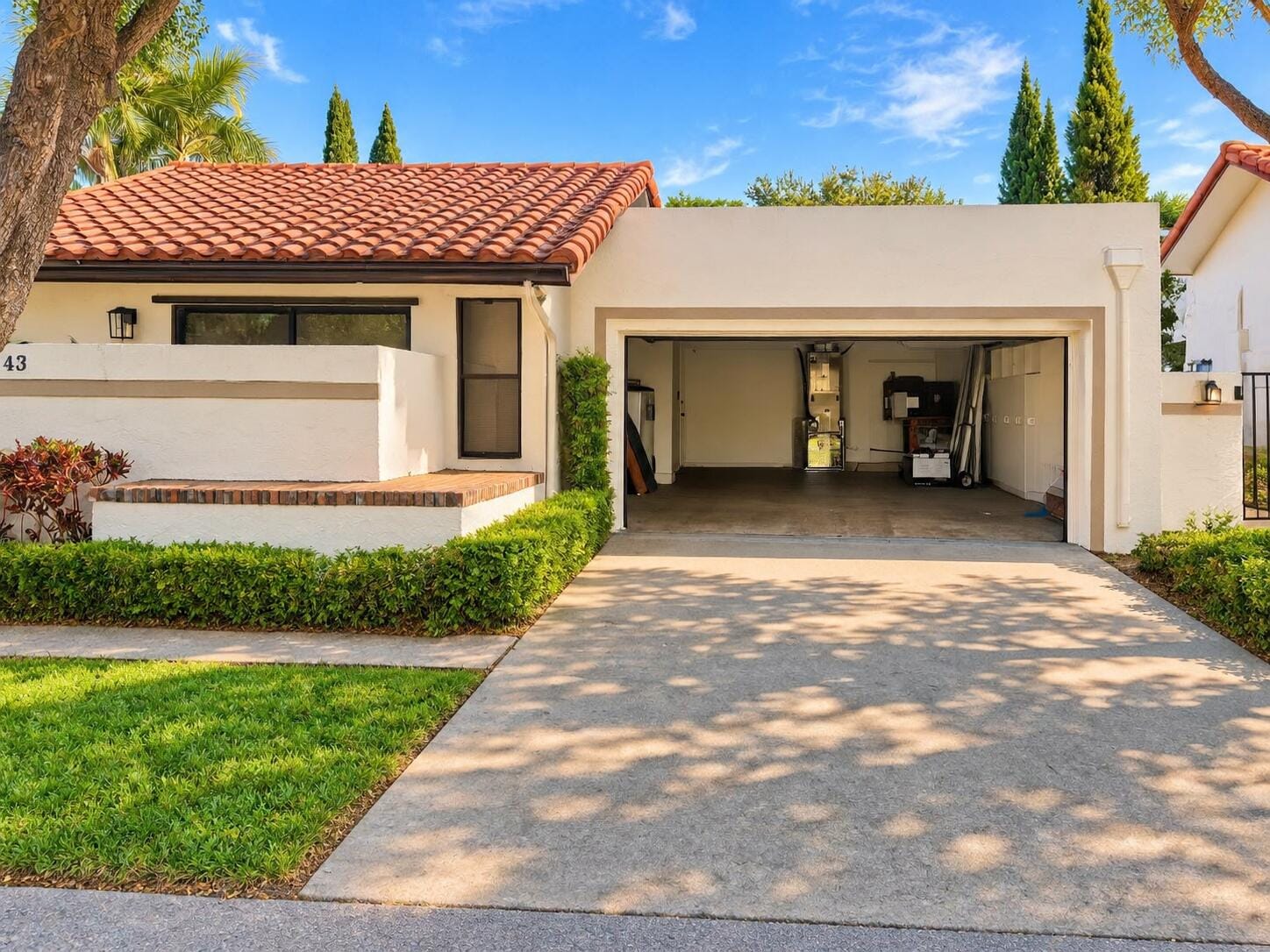 6945 PALMAR Court, Boca Raton, FL 33433