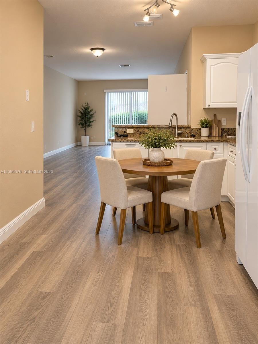 2196 Ensenada Terrace — photo 3