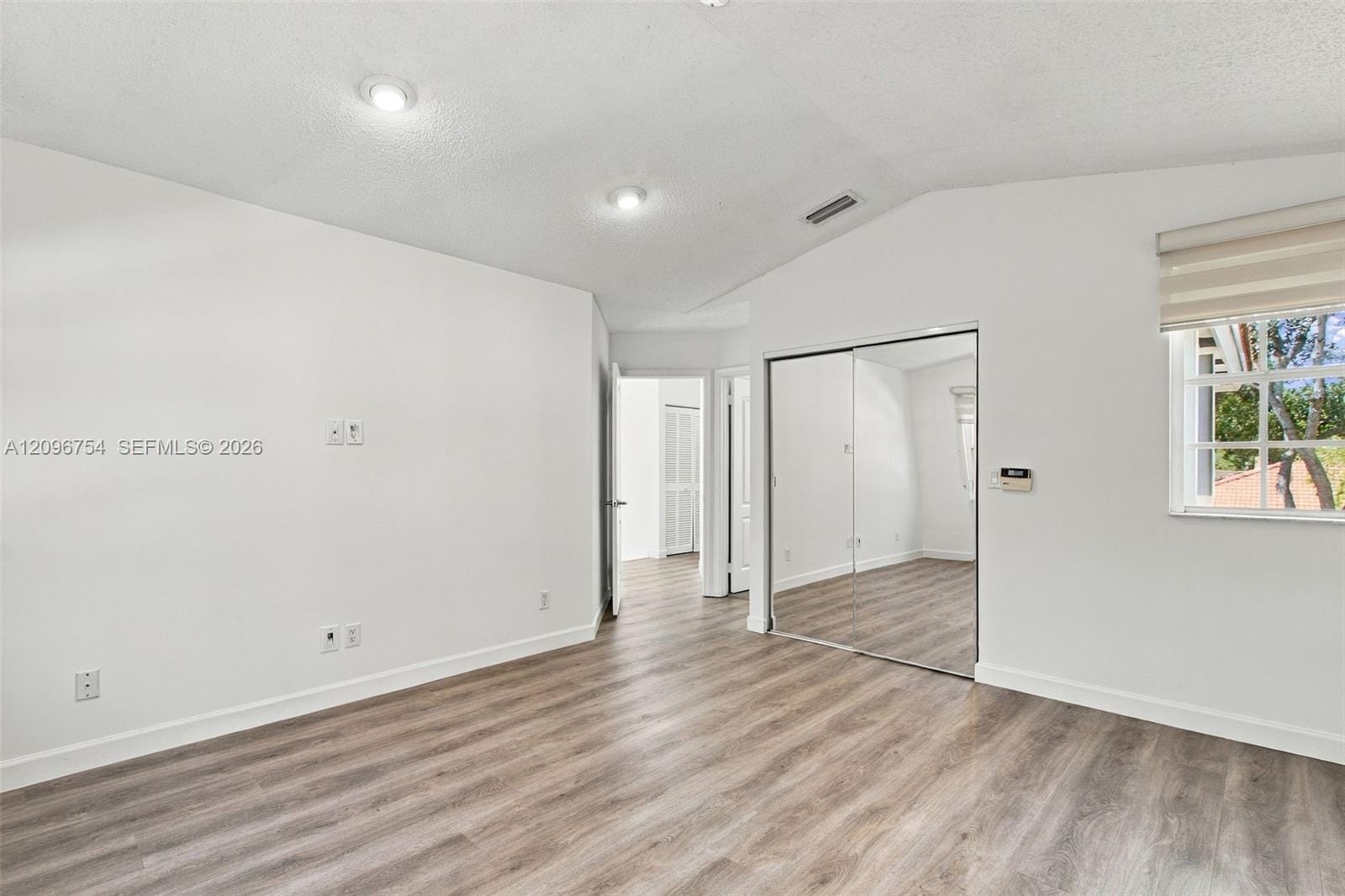 967 Azure Lane — photo 11