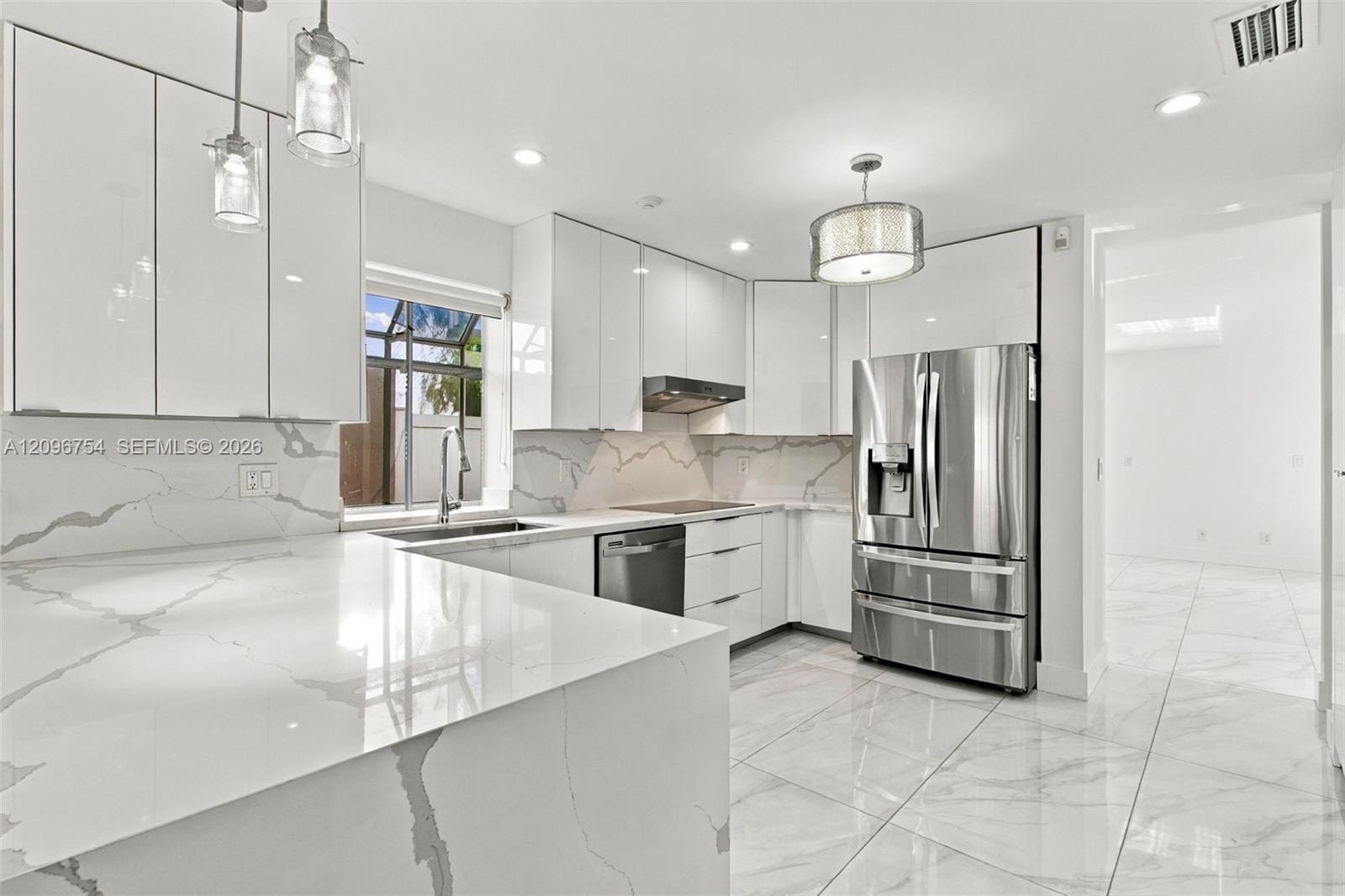 967 Azure Lane — photo 7