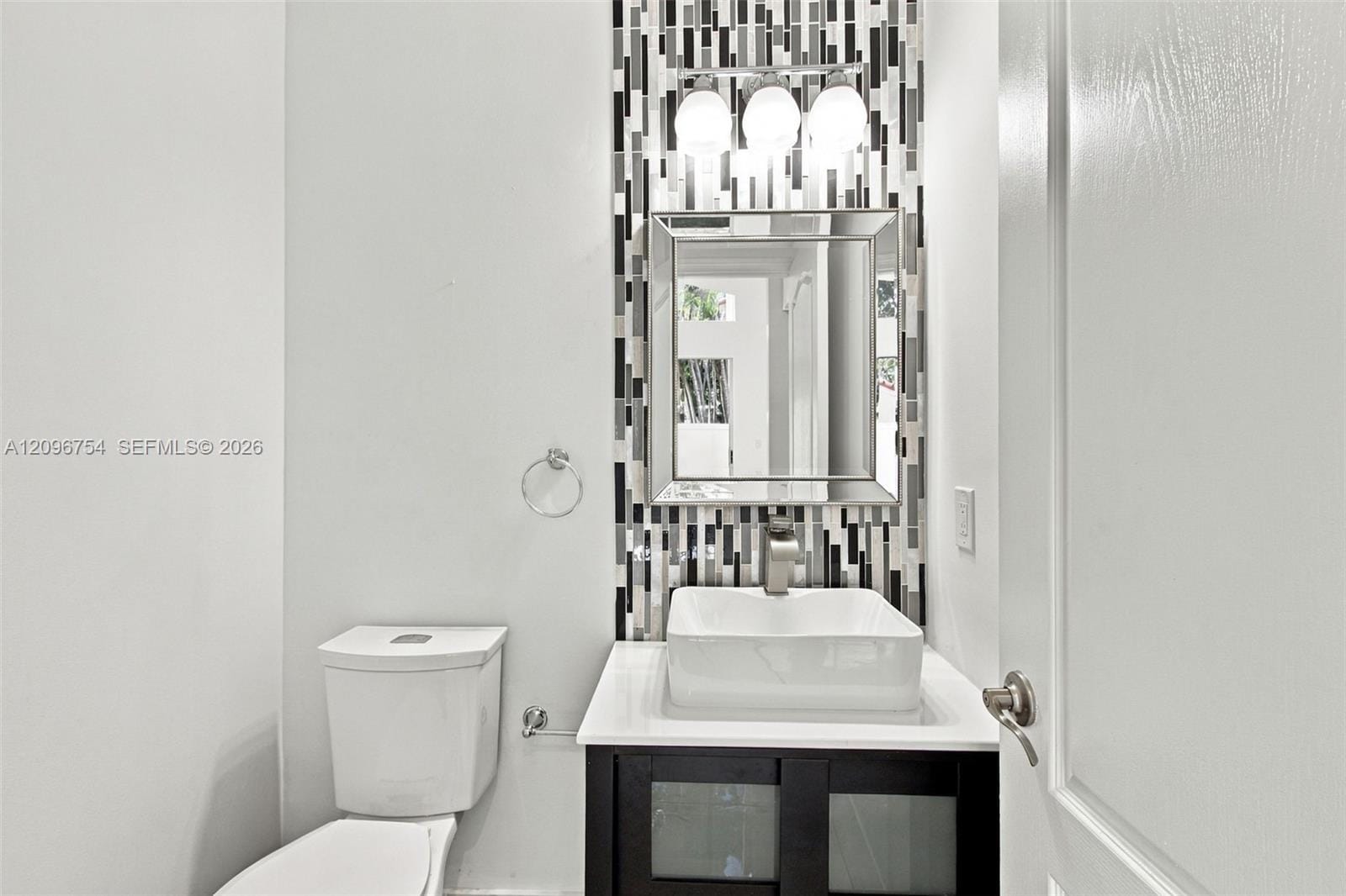 967 Azure Lane — photo 9