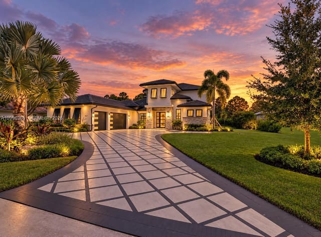 10157 SE Sandpine Lane, Hobe Sound, FL 33455
