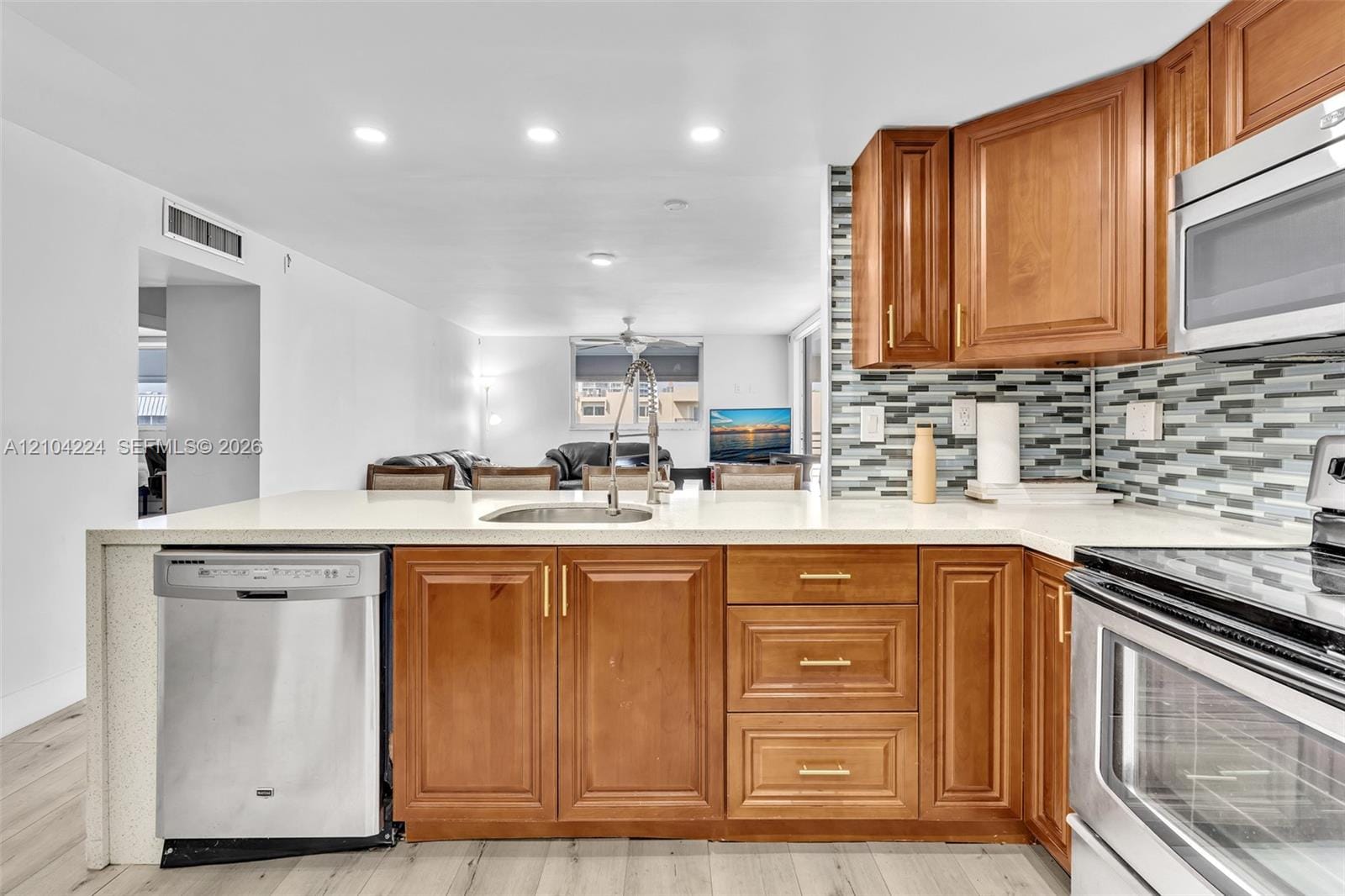 3849 NE 169th Street 406 — photo 9