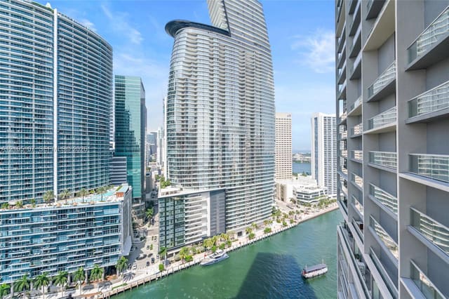 475 Brickell Avenue 2610, Miami, FL 33131