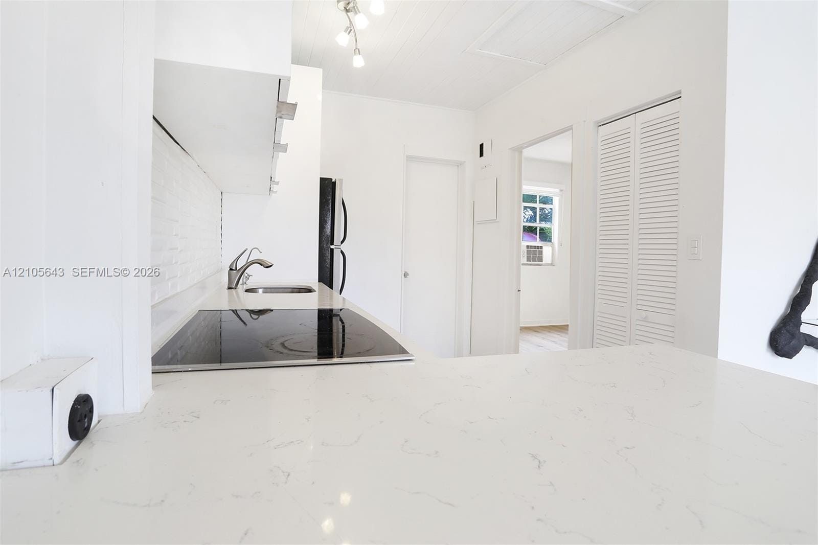 1111 SW 11th Street B — photo 10