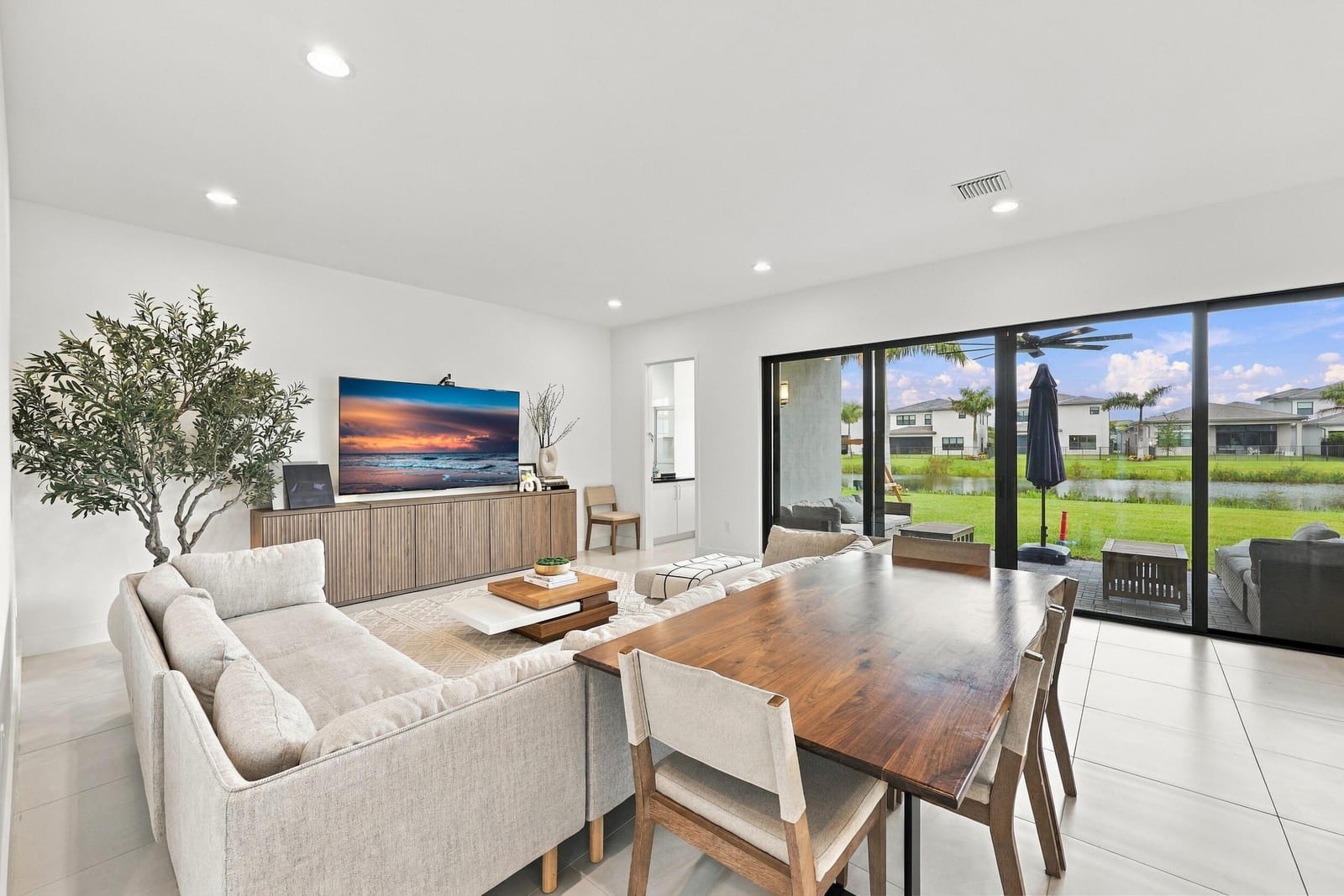 8351 Fishers Island Way — photo 11