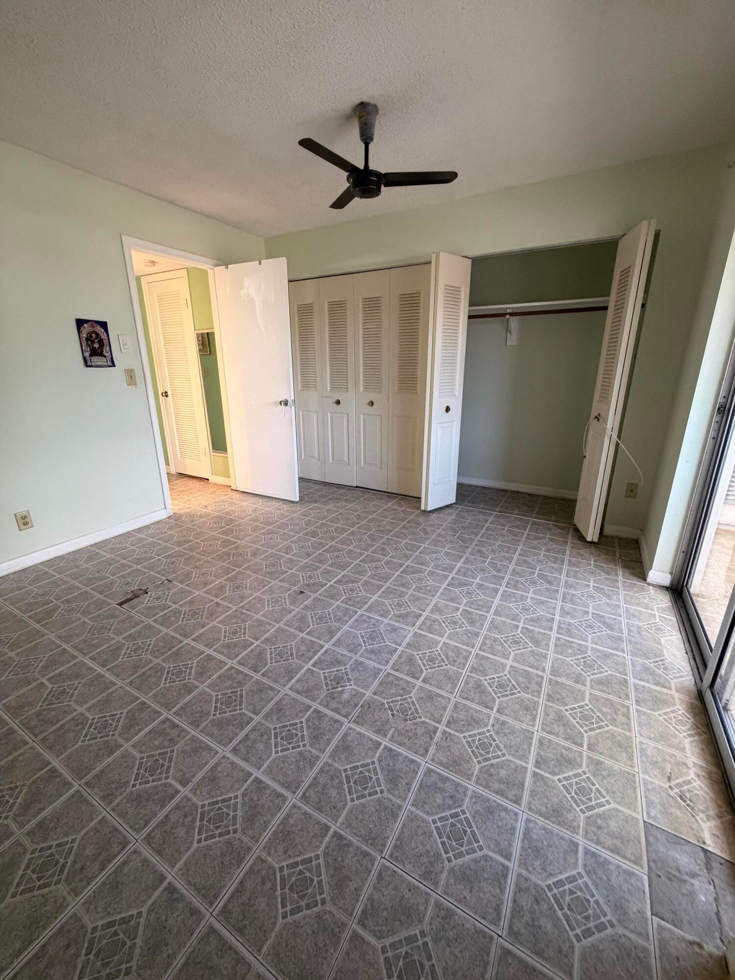 99 Andover D — photo 11