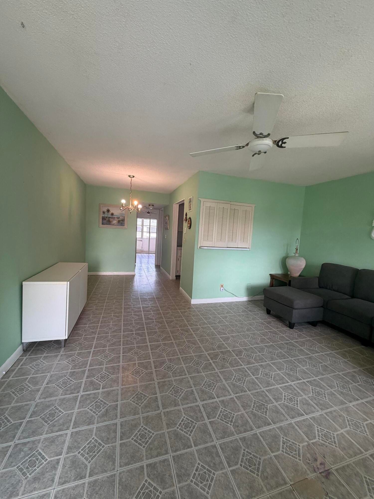 99 Andover D — photo 3