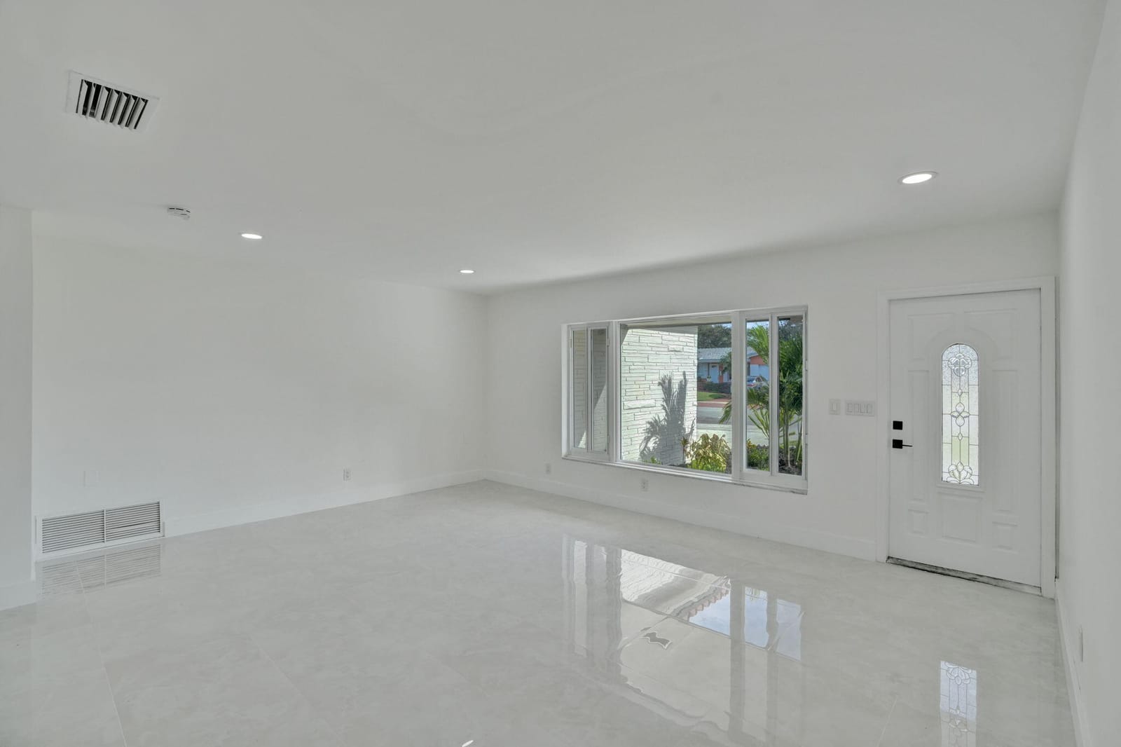 8351 NW 19TH Street — photo 6