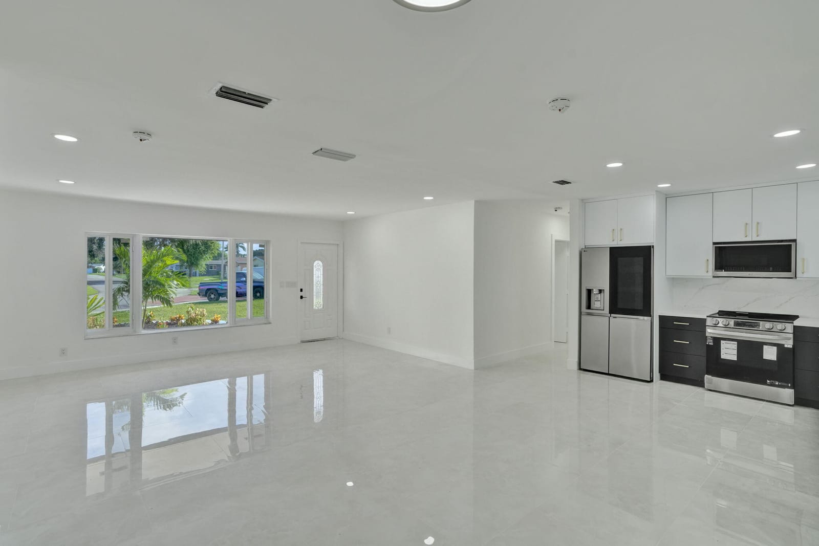 8351 NW 19TH Street — photo 9