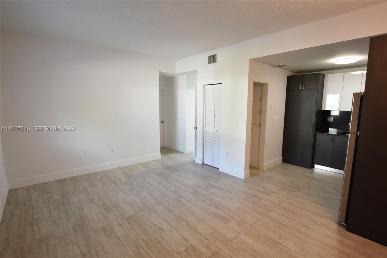 833 SW 8th Avenue A — photo 3