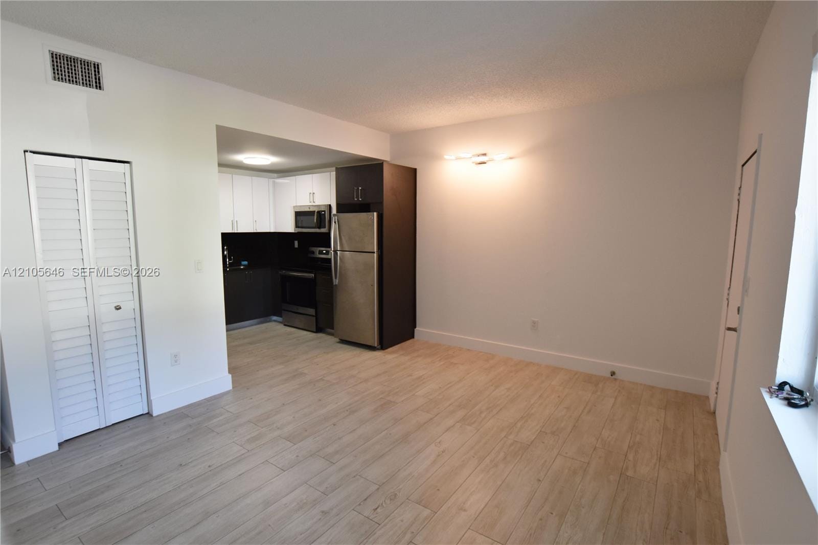 833 SW 8th Avenue A — photo 4