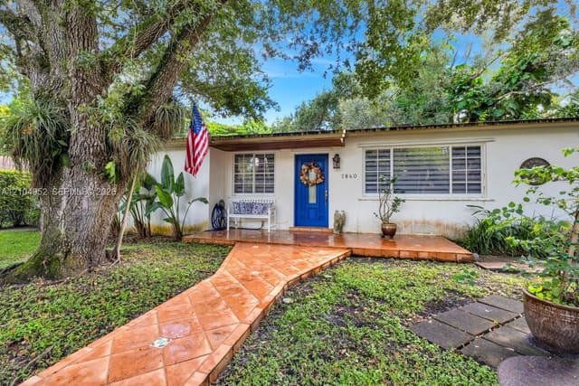 7840 SW 99th Street, Miami, FL 33156