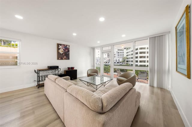 1408 Brickell Bay Drive 518, Miami, FL 33131