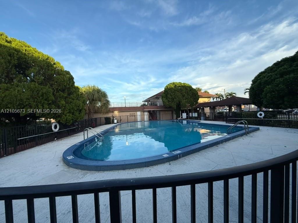 3901 SW 109th Avenue SW 7C — photo 6