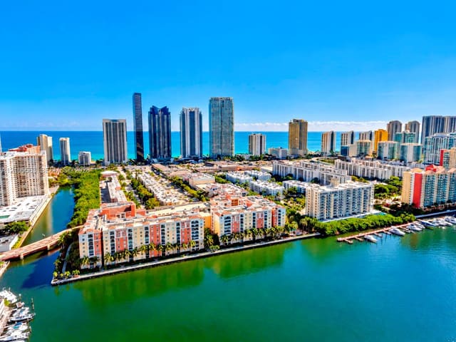 17145 N Bay Road 4613, Sunny Isles Beach, FL 33160