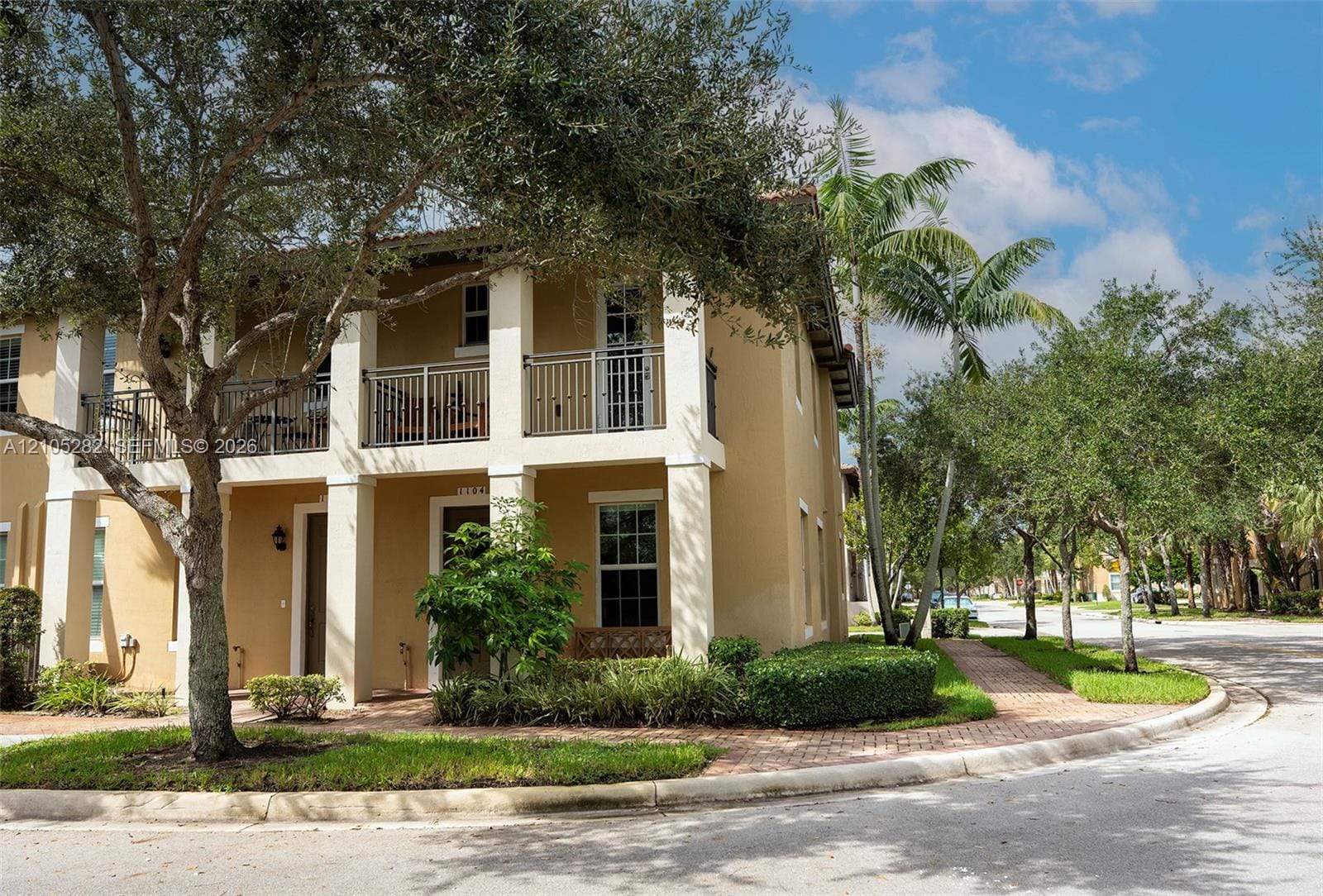 1104 SW 146th Terrace, Pembroke Pines, FL 33027