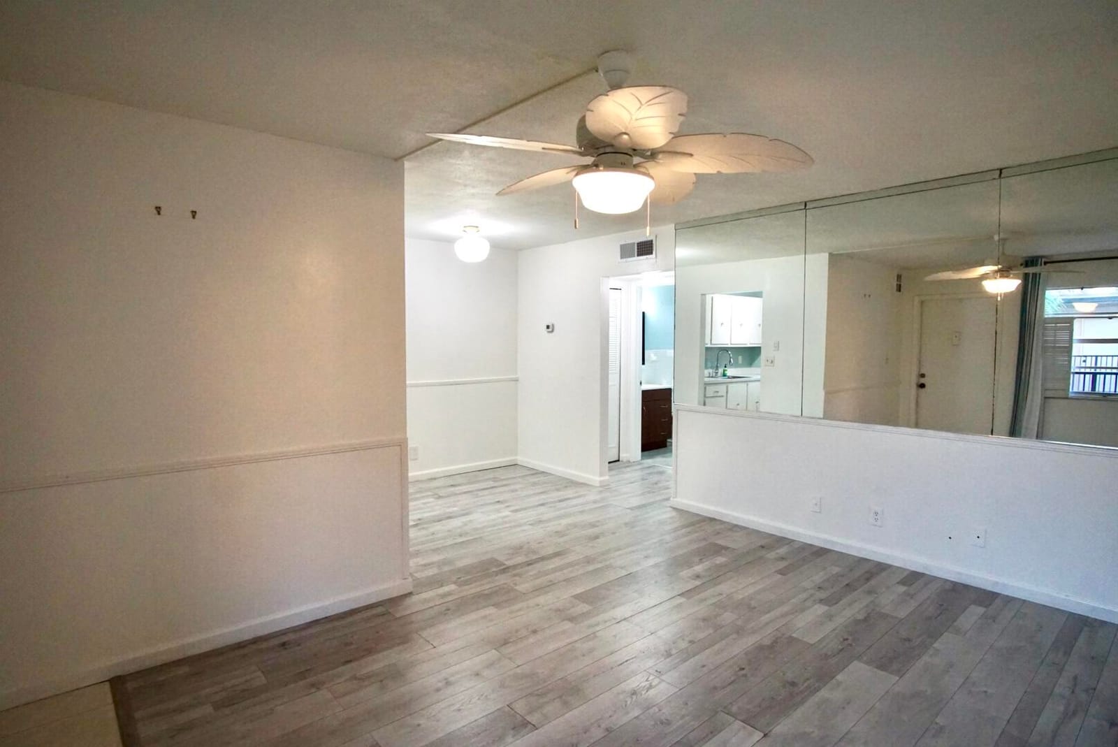 205 NE 3RD Street 203, Boynton Beach, FL 33435 photo 2