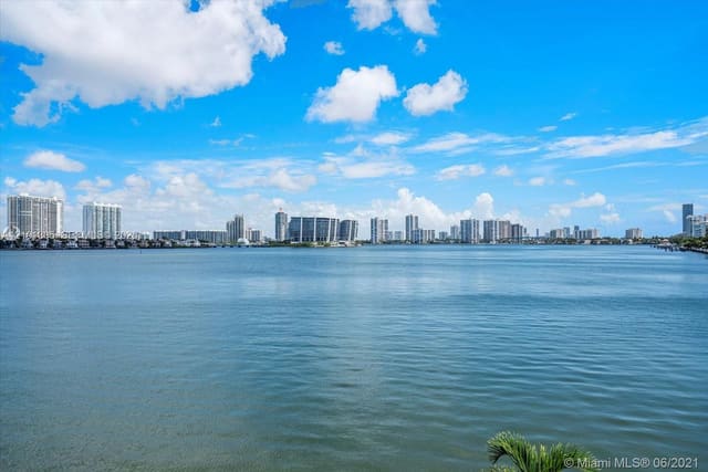 251 174th Street 602, Sunny Isles Beach, FL 33160