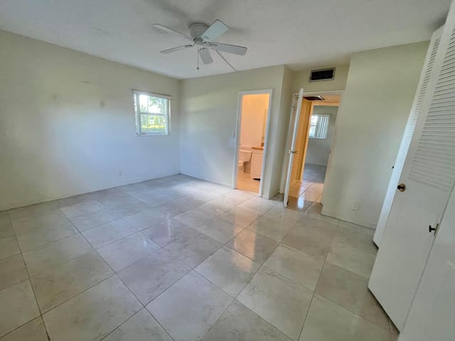 4701 NW 34th Street 416, Lauderdale Lakes, FL 33319