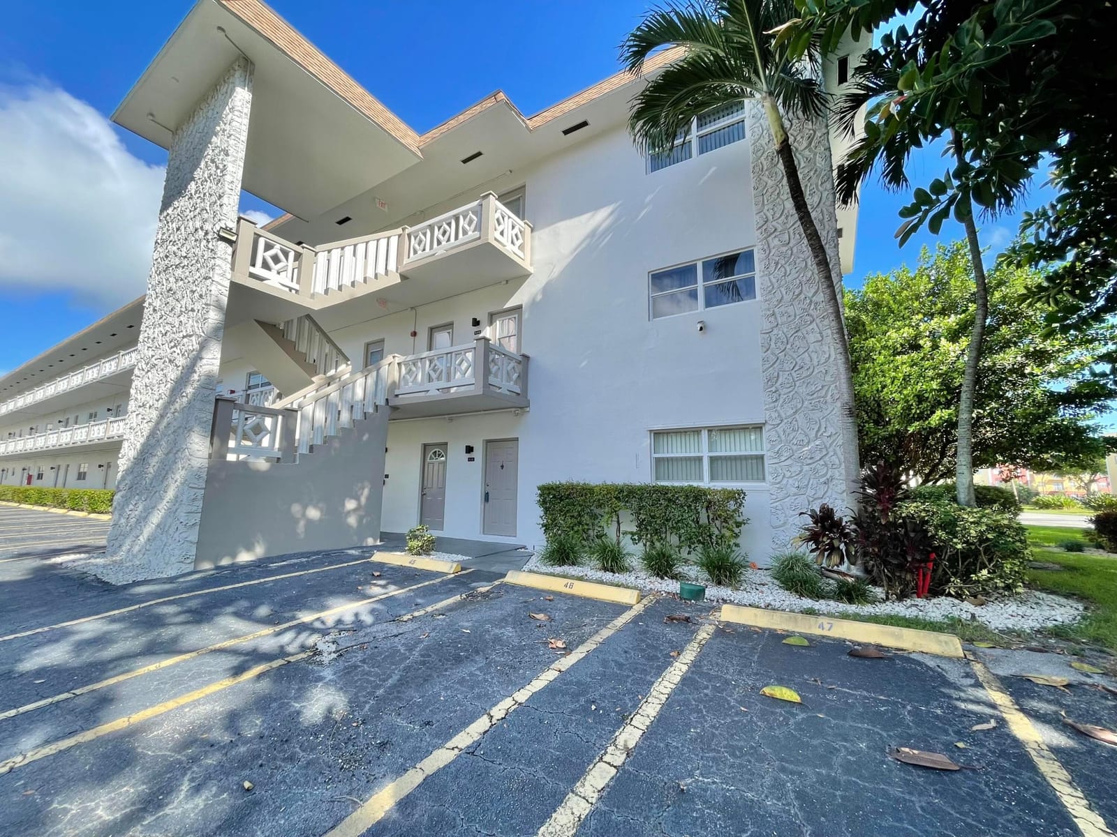 4701 NW 34th Street 416 — photo 4