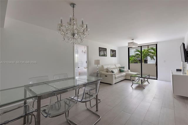 1621 Collins Avenue 206, Miami Beach, FL 33139