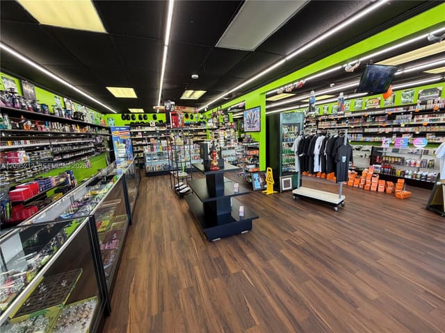 Smoke Shop for Sale Smoke Shop For Sale Davie Boulevard, Fort Lauderdale, FL 33312