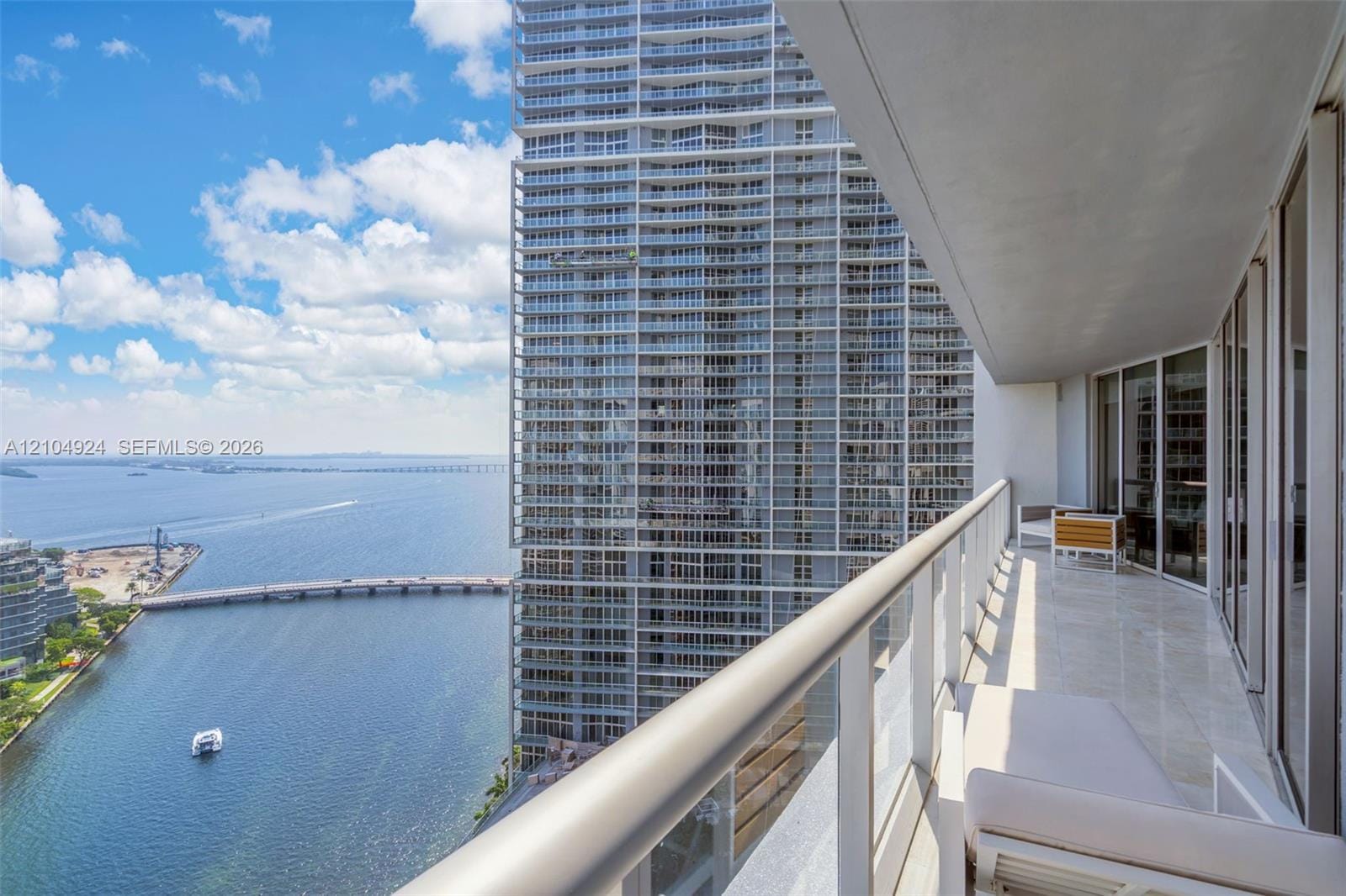 465 Brickell Avenue 2703 — photo 2