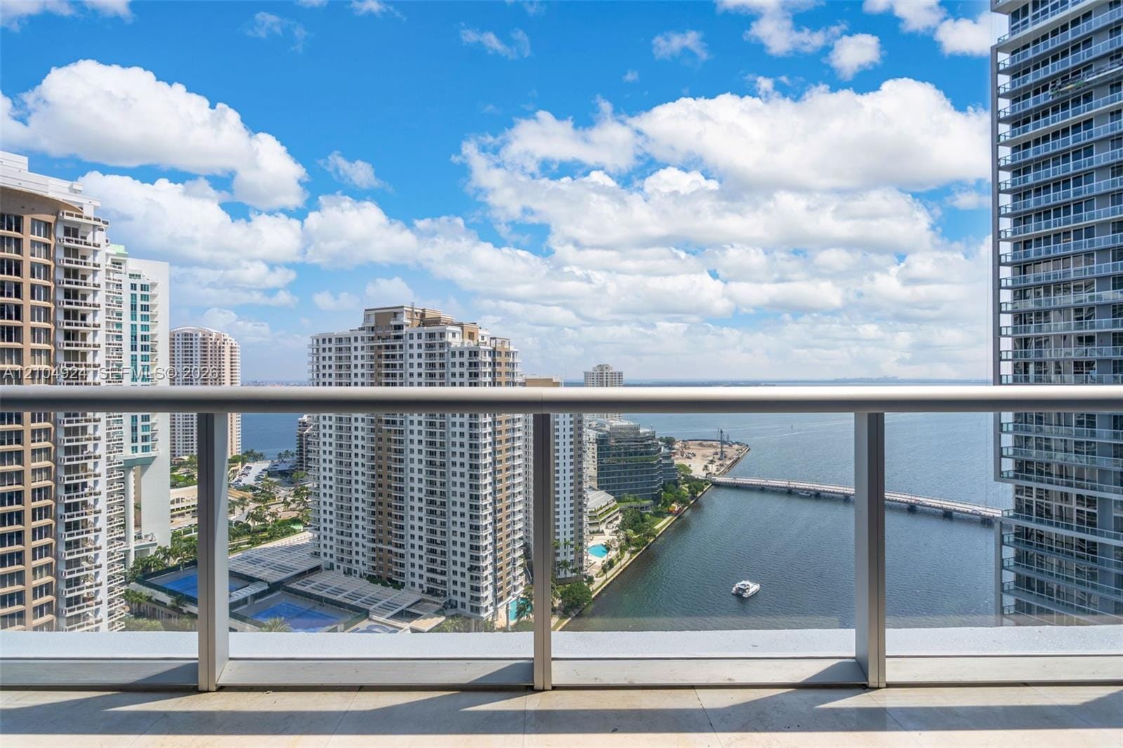 465 Brickell Avenue 2703 — photo 5