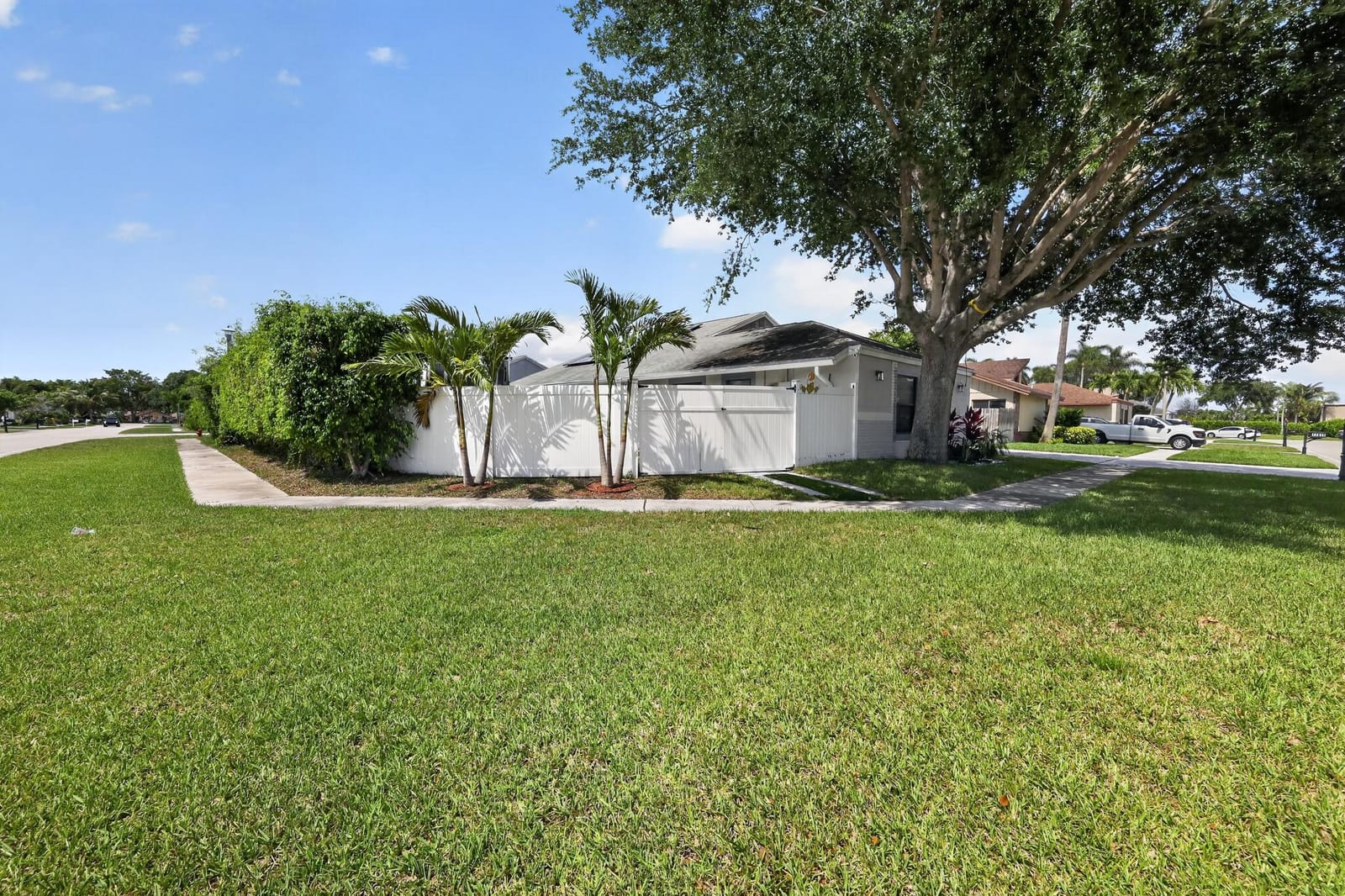 11423 WHISPER SOUND Drive, Boca Raton, FL 33428 photo 2