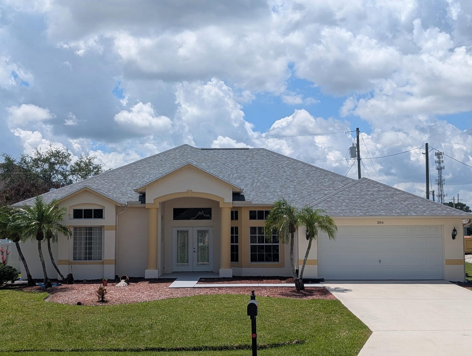 386 SW Donna Terrace, Port St. Lucie, FL 34984 - photo 1 of 12