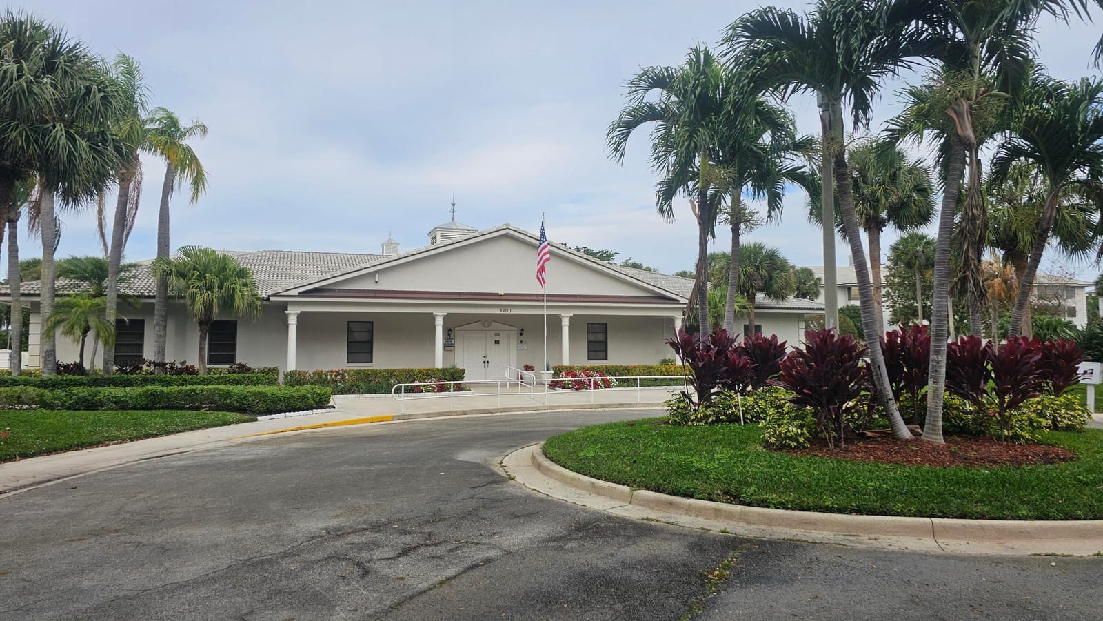 3630 WHITEHALL Drive 303, West Palm Beach, FL 33401 photo 17