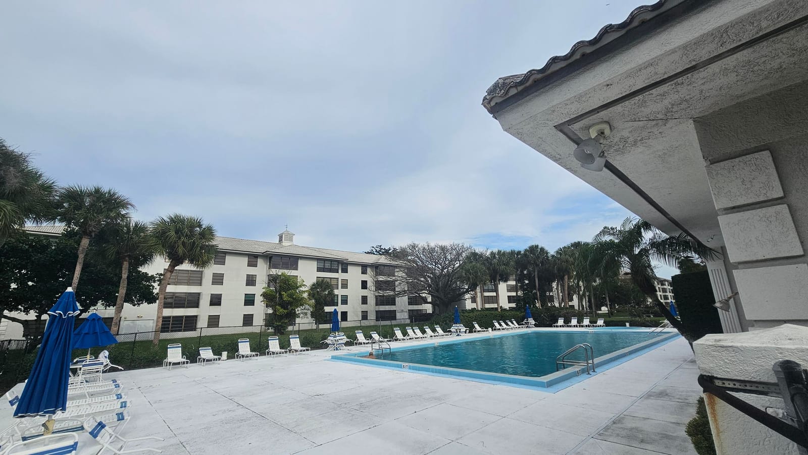 3630 WHITEHALL Drive 303, West Palm Beach, FL 33401 photo 20