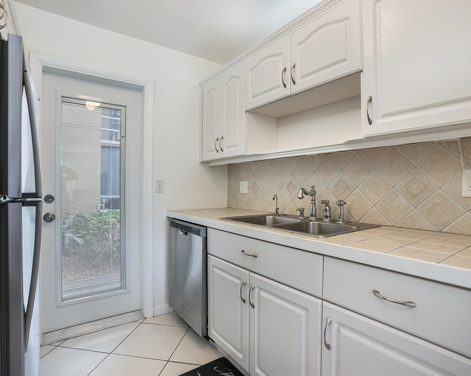 2600 DIANA Drive 107 — photo 11