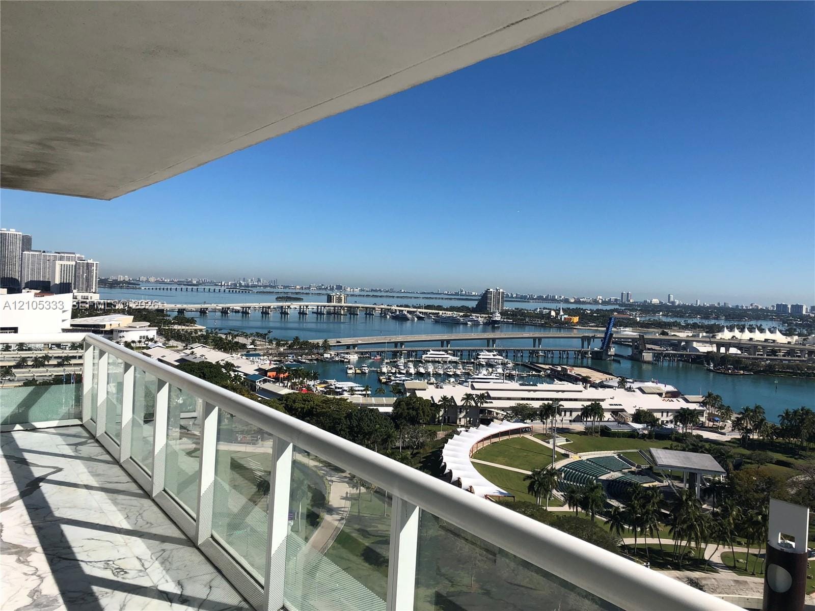 50 Biscayne Boulevard 2102 — photo 2