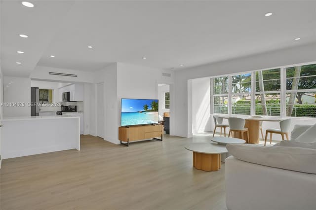 4800 Pine Tree Drive 101, Miami Beach, FL 33140