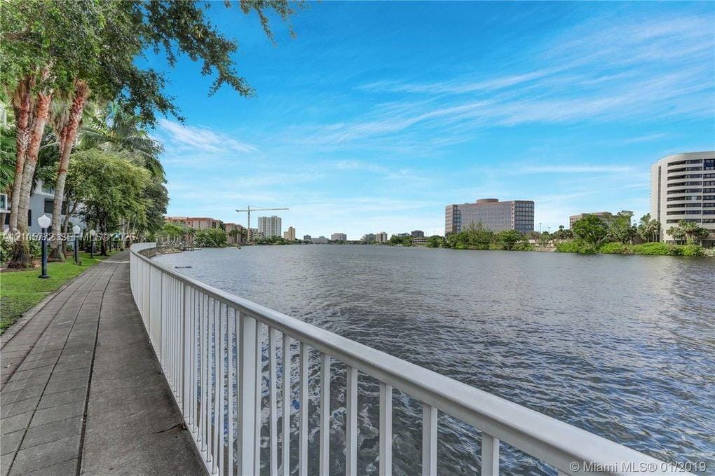 5077 NW 7th Street 503, Miami, FL 33126 photo 25