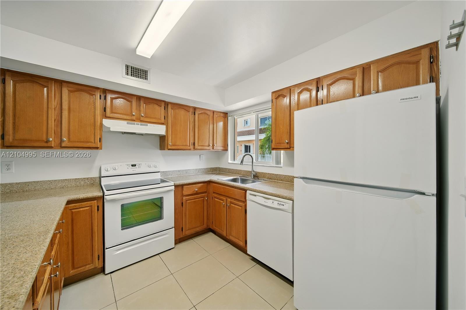 14907 SW 80th Street 207 — photo 3