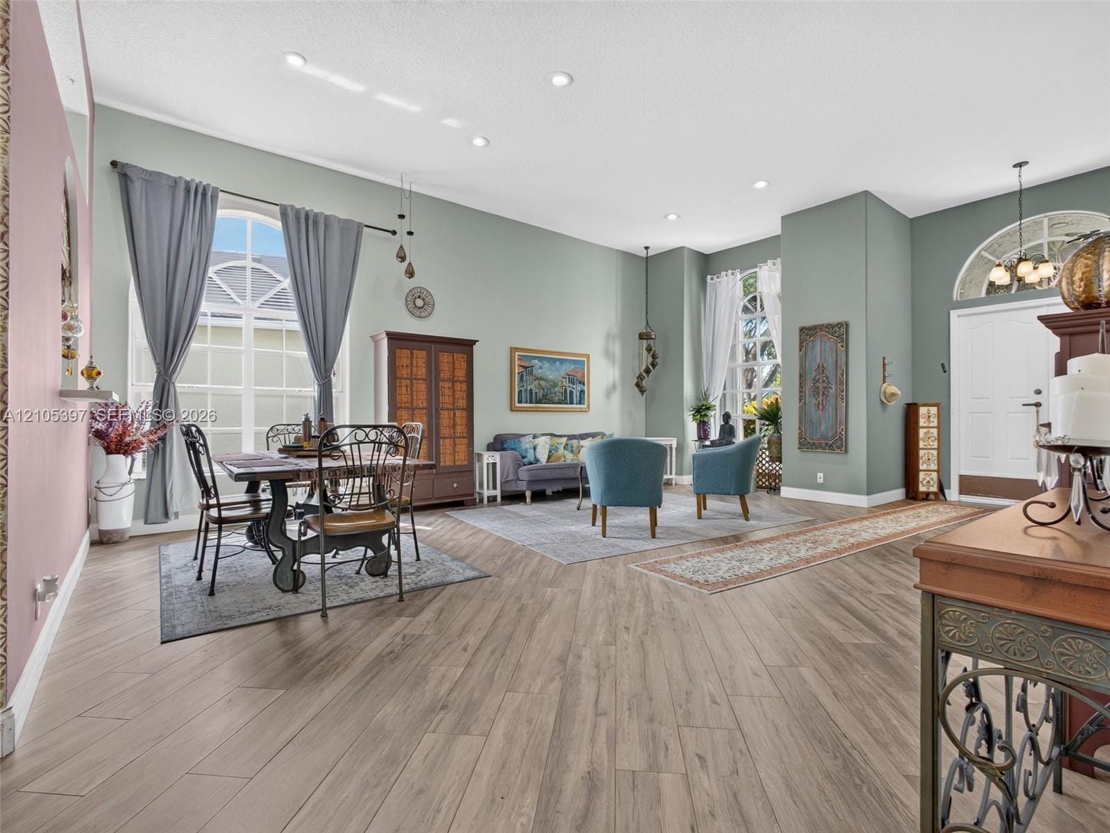2633 Rio De Janeiro Avenue — photo 10