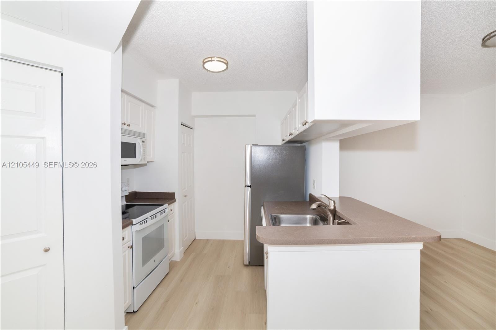 17145 N Bay Road 4203, Sunny Isles Beach, FL 33160 photo 6