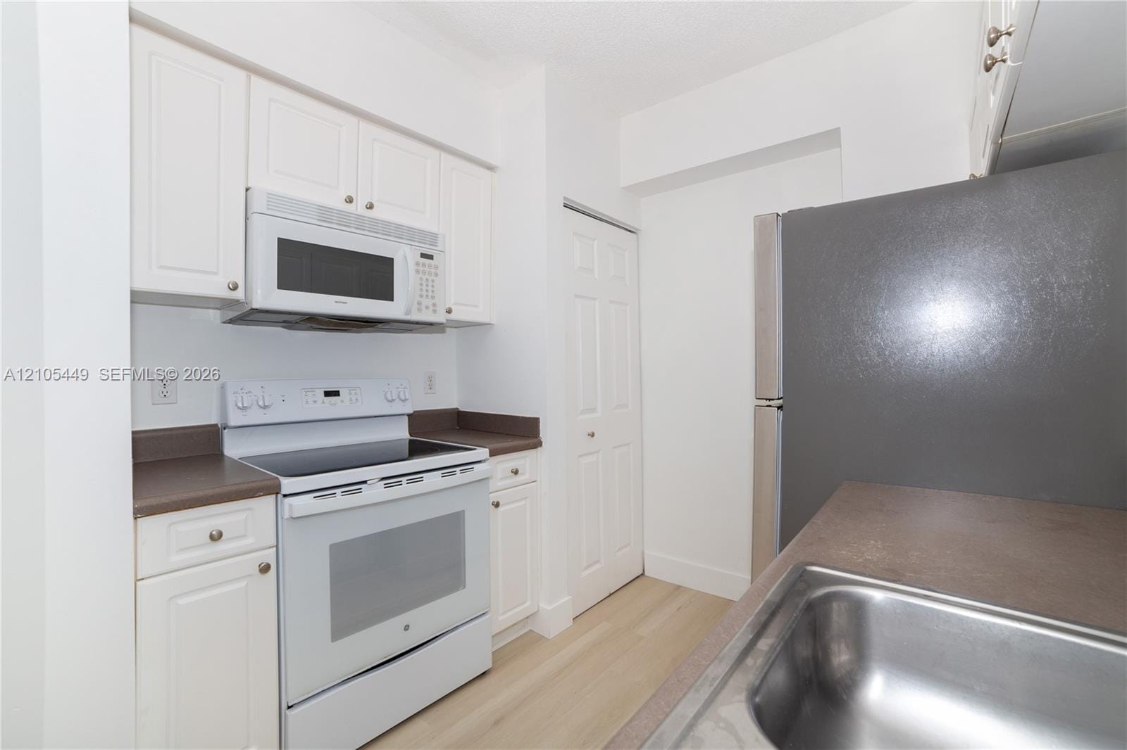 17145 N Bay Road 4203, Sunny Isles Beach, FL 33160 photo 9