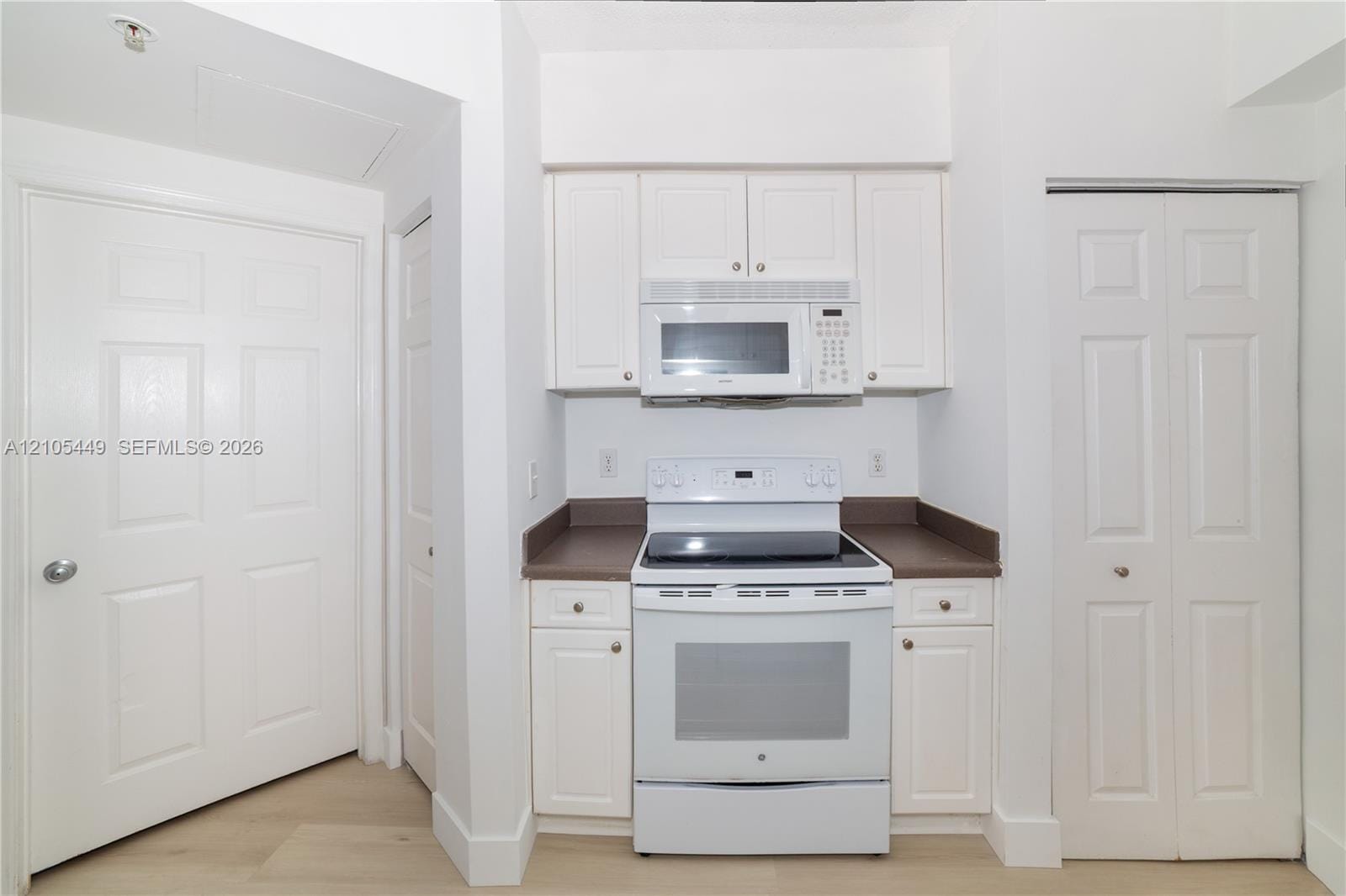 17145 N Bay Road 4203, Sunny Isles Beach, FL 33160 photo 10