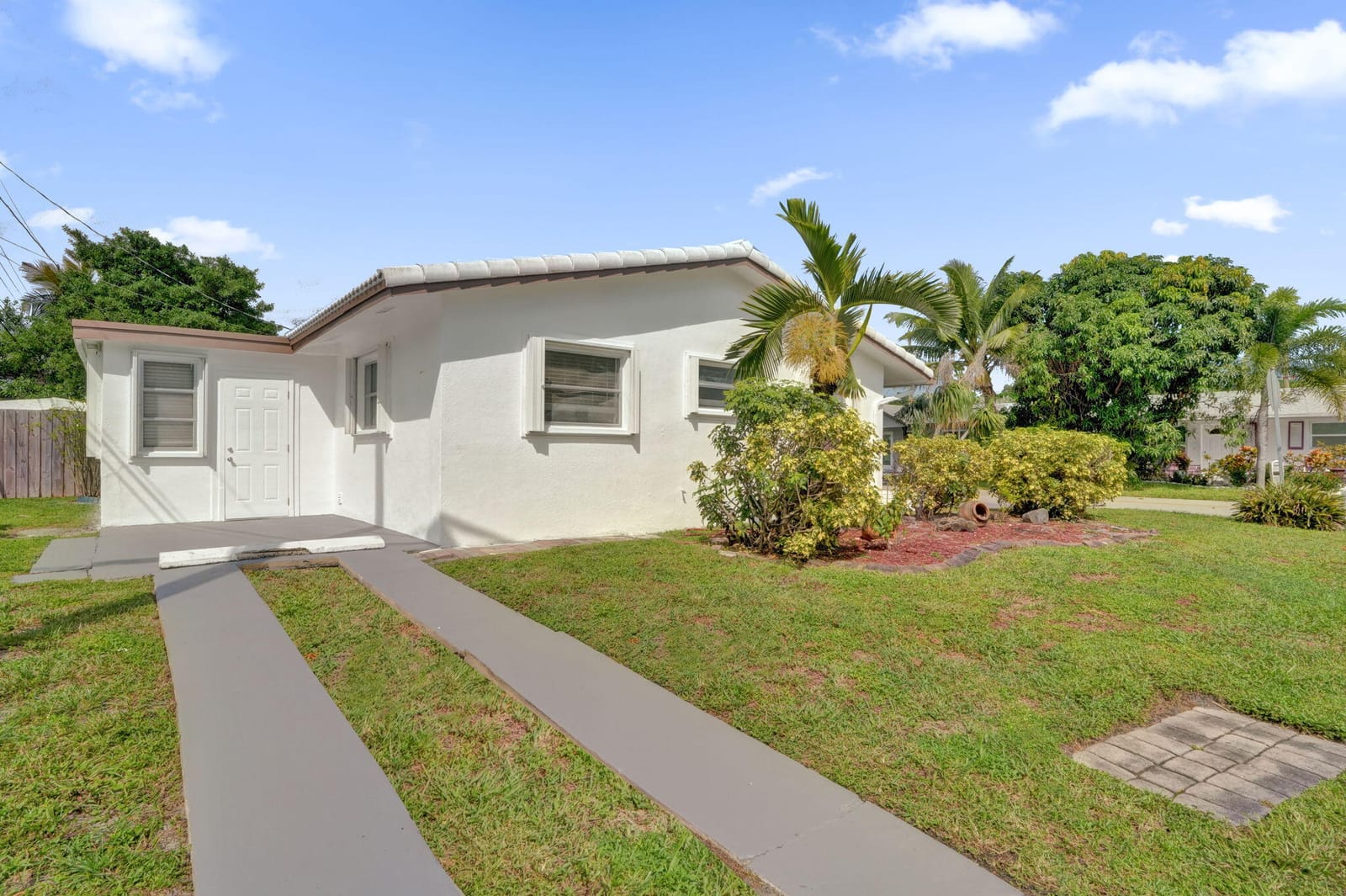 4553 NW 16TH Terrace, Tamarac, FL 33309 photo 2