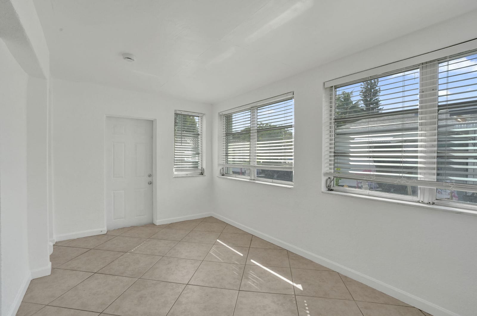 4553 NW 16TH Terrace, Tamarac, FL 33309 photo 14