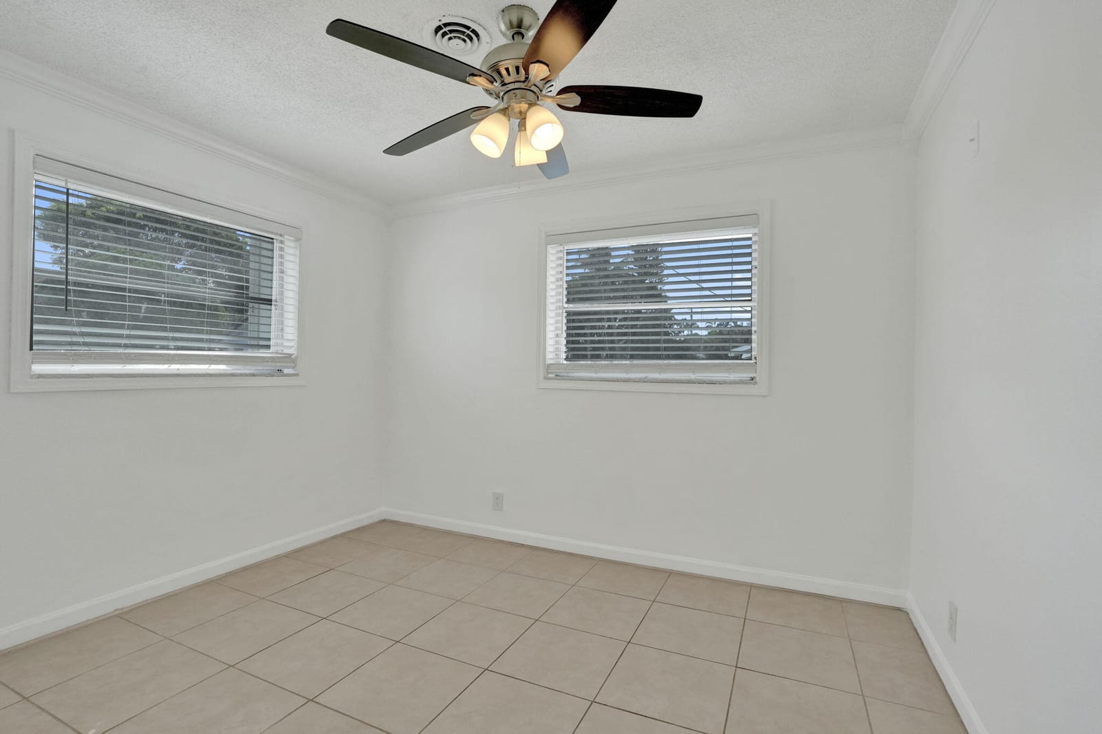 4553 NW 16TH Terrace, Tamarac, FL 33309 photo 23