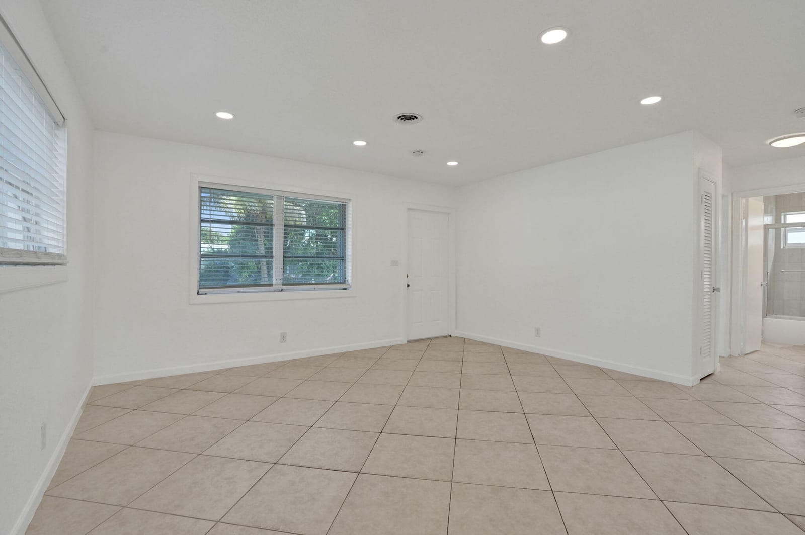 4553 NW 16TH Terrace, Tamarac, FL 33309 photo 8
