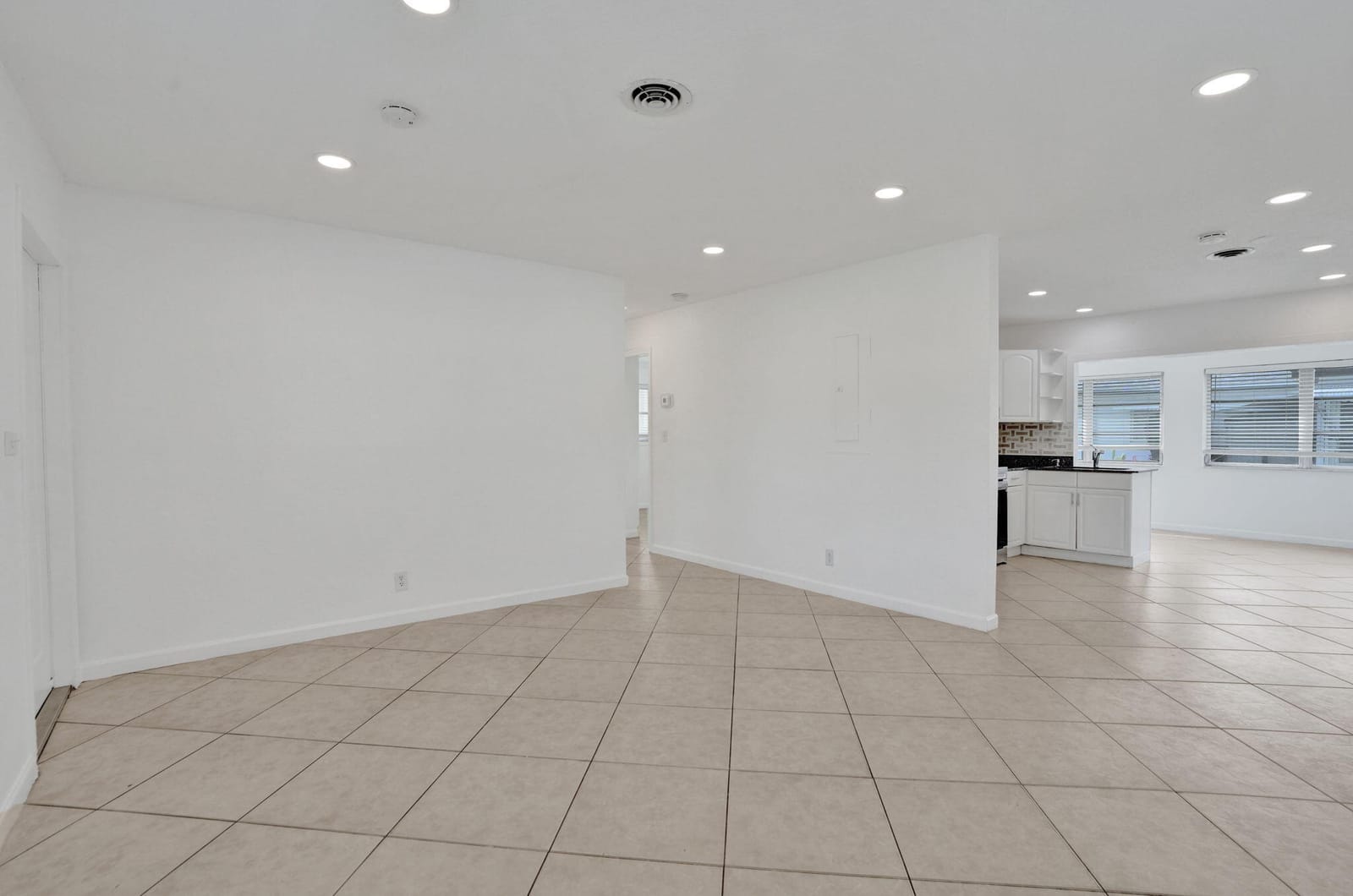 4553 NW 16TH Terrace, Tamarac, FL 33309 photo 9